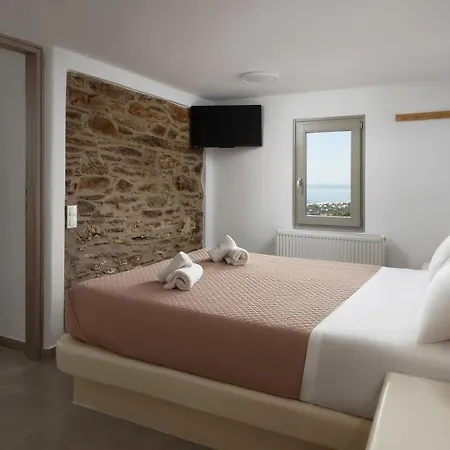 بيت للعطل Falcon Eyes- Panoramic Stone House *